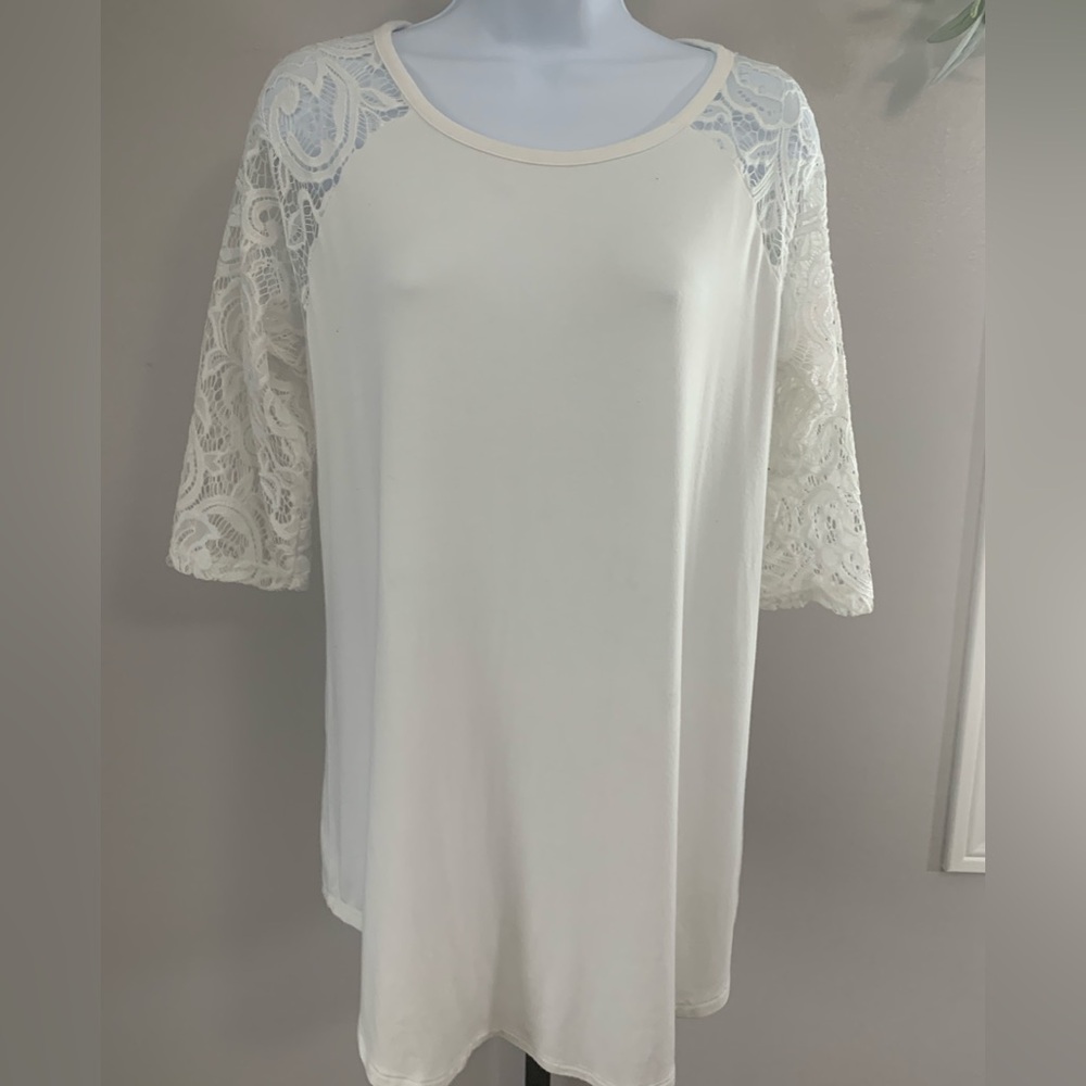 Zenana Outfitters Premium White Top With Lace Sleeves